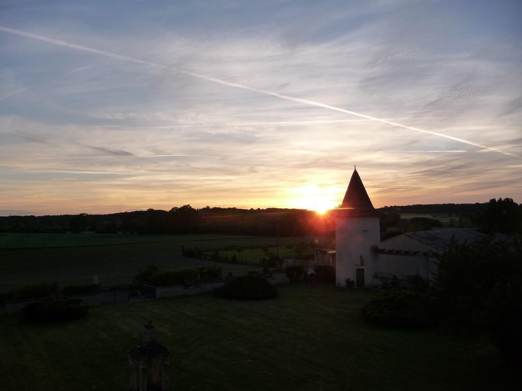 Chateau Du Bourbet Cherval Eksteriør billede
